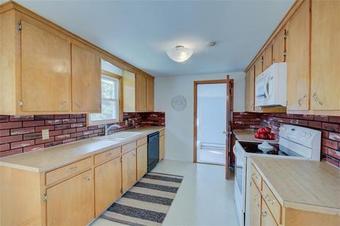 33 Park Ave, Coventry, RI 02816 photo 5