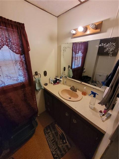 103 East St, Woonsocket, RI 02895 photo 10