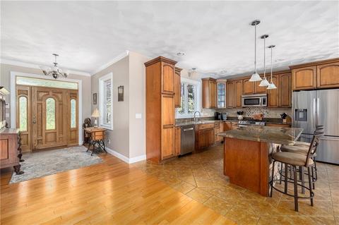 36 Capron Way, Glocester, RI 02814 photo 6