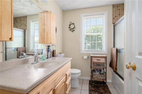 65 Hebert Ave, Woonsocket, RI 02895 photo 15