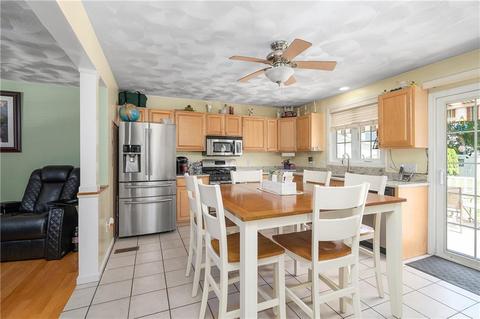 65 Hebert Ave, Woonsocket, RI 02895 photo 7