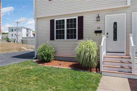 65 Hebert Ave, Woonsocket, RI 02895 photo 3