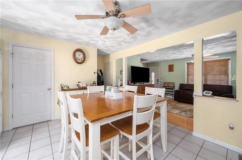 65 Hebert Ave, Woonsocket, RI 02895 photo 9