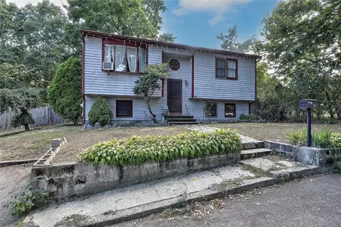16 Packard Ave, Warwick, RI 02886 photo 3