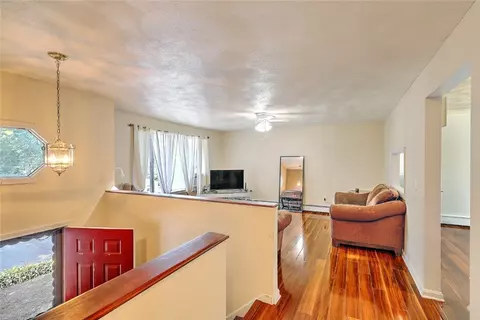 16 Packard Ave, Warwick, RI 02886 photo 5