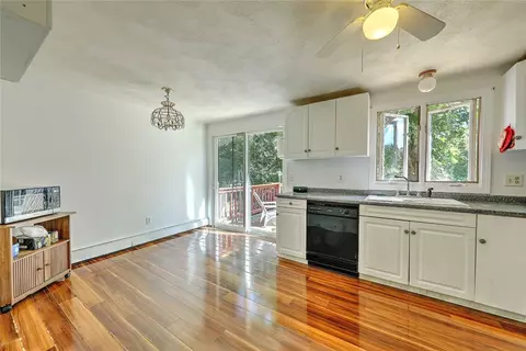 16 Packard Ave, Warwick, RI 02886 photo 11