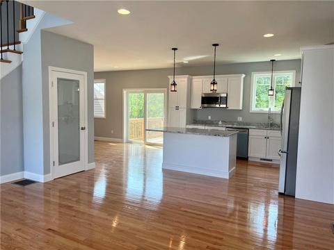 441 Louise St, Woonsocket, RI 02895 photo 2