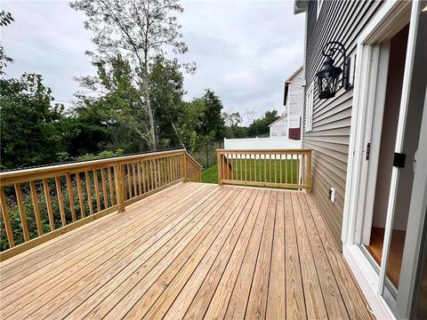 441 Louise St, Woonsocket, RI 02895 photo 8