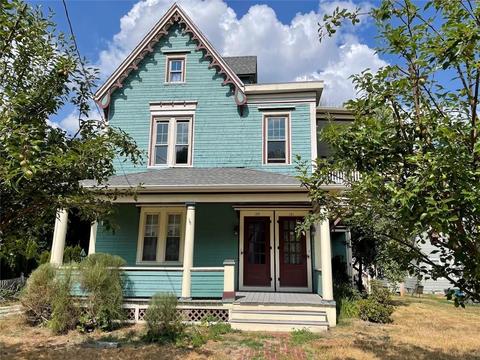 133 Earle St, Woonsocket, RI 02895 photo 1
