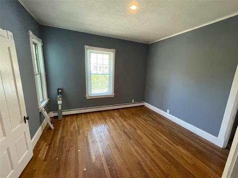133 Earle St, Woonsocket, RI 02895 photo 11