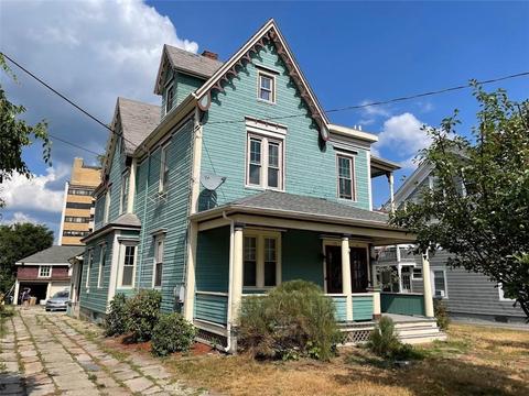 133 Earle St, Woonsocket, RI 02895 photo 2