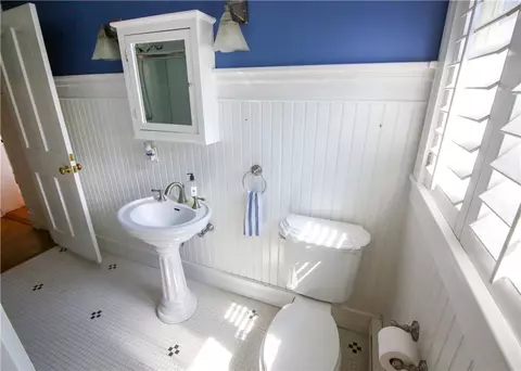 7 Grove Ave, Westerly, RI 02891 photo 14