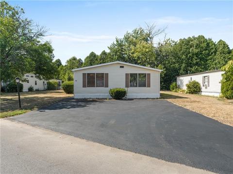 26 Lear Dr, Coventry, RI 02816 photo 2