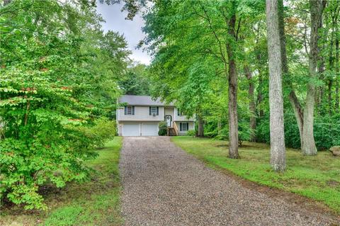 81 Cedar Grove Dr, Exeter, RI 02822 photo 3