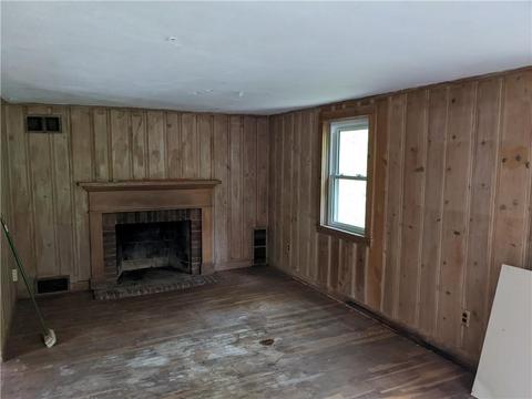 29 Saw Mill Rd, Glocester, RI 02814 photo 4