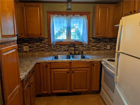 29 Saw Mill Rd, Glocester, RI 02814 photo 9