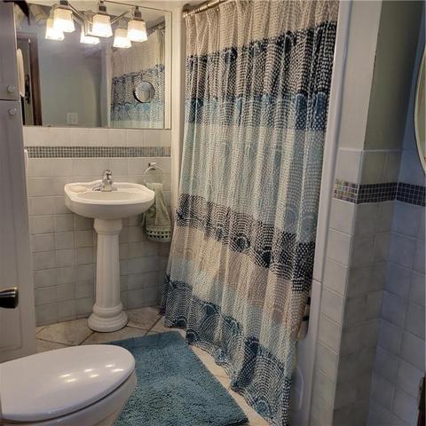 44 Elmer Ave, Warwick, RI 02886 photo 4