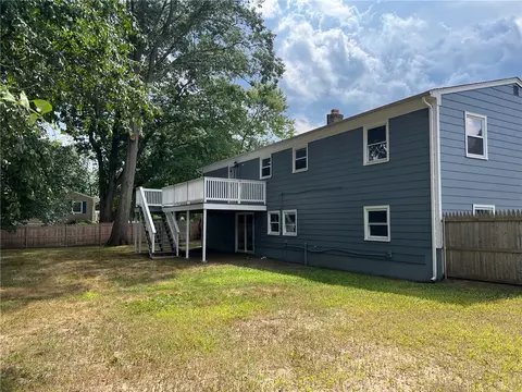 106 Oberlin Dr, Warwick, RI 02886 photo 4