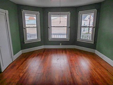 593 Wood Ave, Woonsocket, RI 02895 photo 6