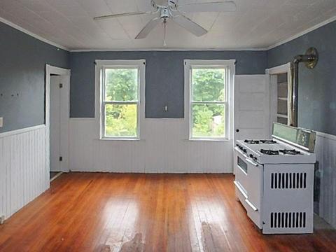 593 Wood Ave, Woonsocket, RI 02895 photo 14