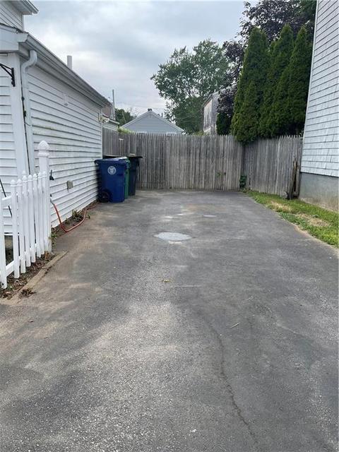 21 Logan St, Warwick, RI 02889 photo 3
