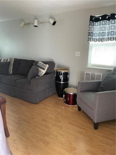 21 Logan St, Warwick, RI 02889 photo 5