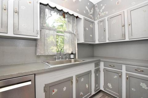 51 Alice Ave, Woonsocket, RI 02895 photo 17
