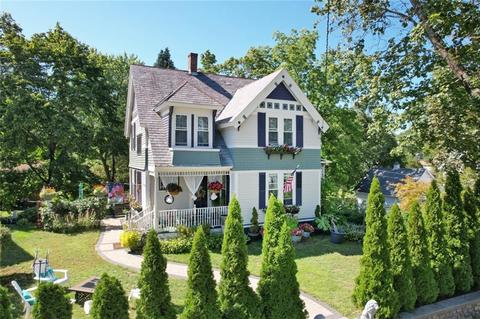 51 Alice Ave, Woonsocket, RI 02895 photo 2
