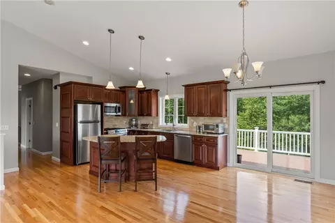 30 Beaver Dam Rd, Glocester, RI 02814 photo 4