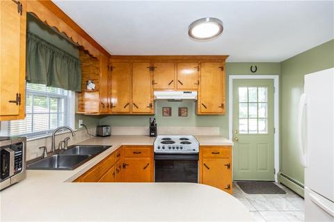 71 Duffield Rd, Bristol, RI 02809 photo 10