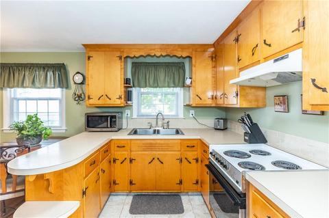 71 Duffield Rd, Bristol, RI 02809 photo 7