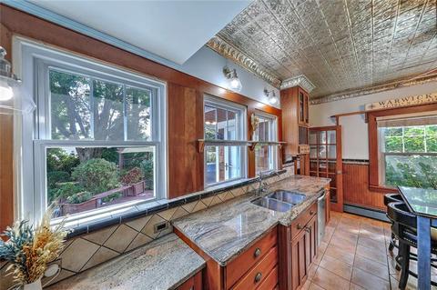 38 Lippitt Ave, Warwick, RI 02889 photo 17