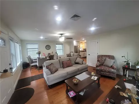 42 Fuller St, Warwick, RI 02889 photo 2