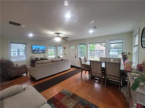 42 Fuller St, Warwick, RI 02889 photo 5