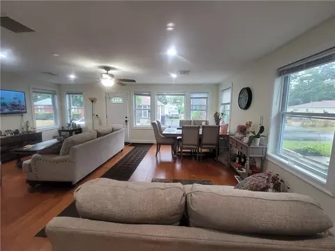 42 Fuller St, Warwick, RI 02889 photo 6
