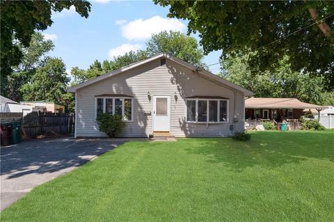 65 Rodman St, Woonsocket, RI 02895 photo 1