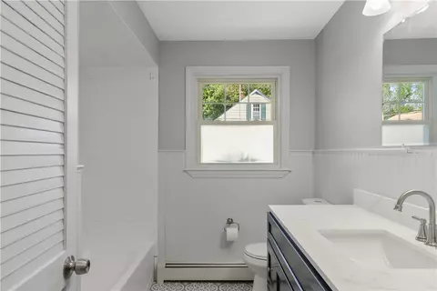 65 Rodman St, Woonsocket, RI 02895 photo 13