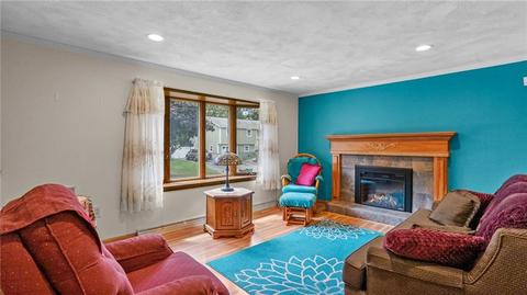 44 Morin St, Woonsocket, RI 02895 photo 8
