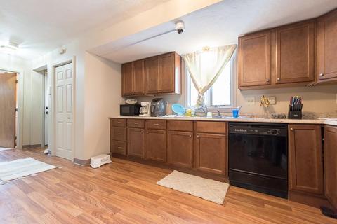 106 Crawford St, Woonsocket, RI 02895 photo 4