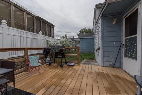 106 Crawford St, Woonsocket, RI 02895 photo 8