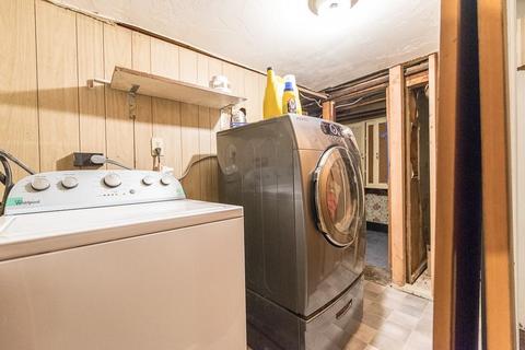 106 Crawford St, Woonsocket, RI 02895 photo 16