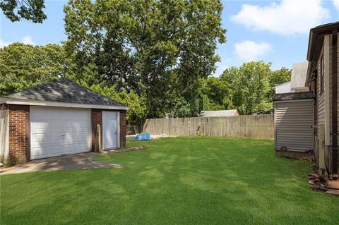 268 Morin St, Woonsocket, RI 02895 photo 32