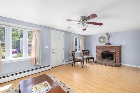 268 Morin St, Woonsocket, RI 02895 photo 11