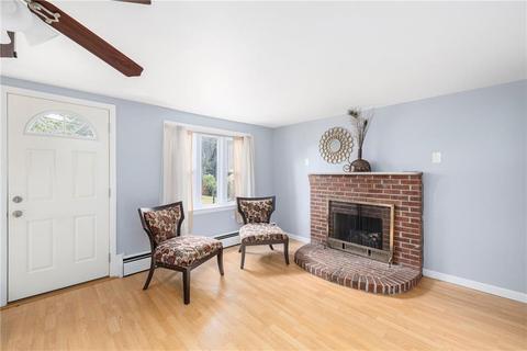 268 Morin St, Woonsocket, RI 02895 photo 14