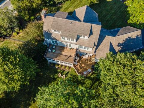 1 Waxcadowa Ave, Westerly, RI 02891 photo 3
