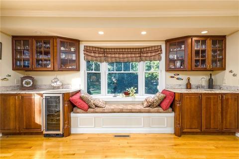 1 Waxcadowa Ave, Westerly, RI 02891 photo 14