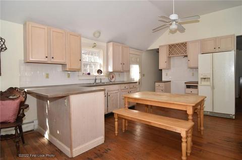 339 Commonwealth Ave, Warwick, RI 02886 photo 9