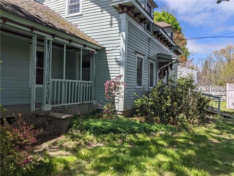 339 Commonwealth Ave, Warwick, RI 02886 photo 2