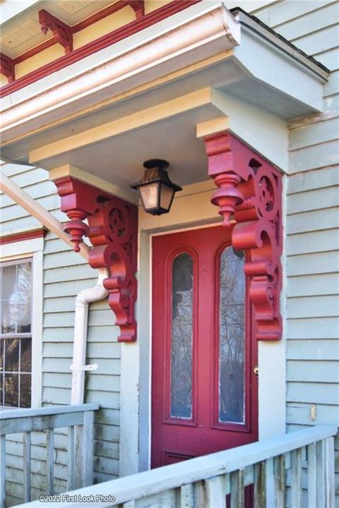 339 Commonwealth Ave, Warwick, RI 02886 photo 4