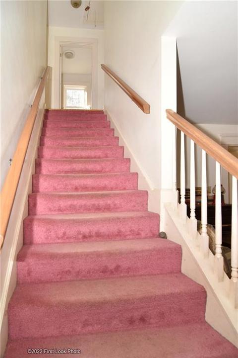 339 Commonwealth Ave, Warwick, RI 02886 photo 19